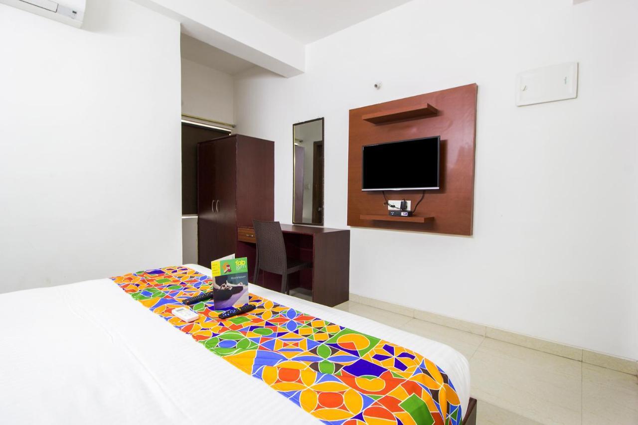 Fabhotel Limestone Suites - 750M From Yashoda Hospitals, Somajiguda Хидерабад Екстериор снимка